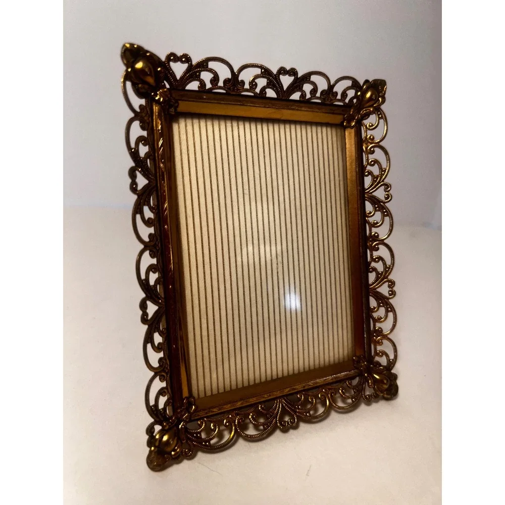 Vintage Brass Filigree Picture Frame Ornate Gold Tone Metal Heart Scroll 3x4